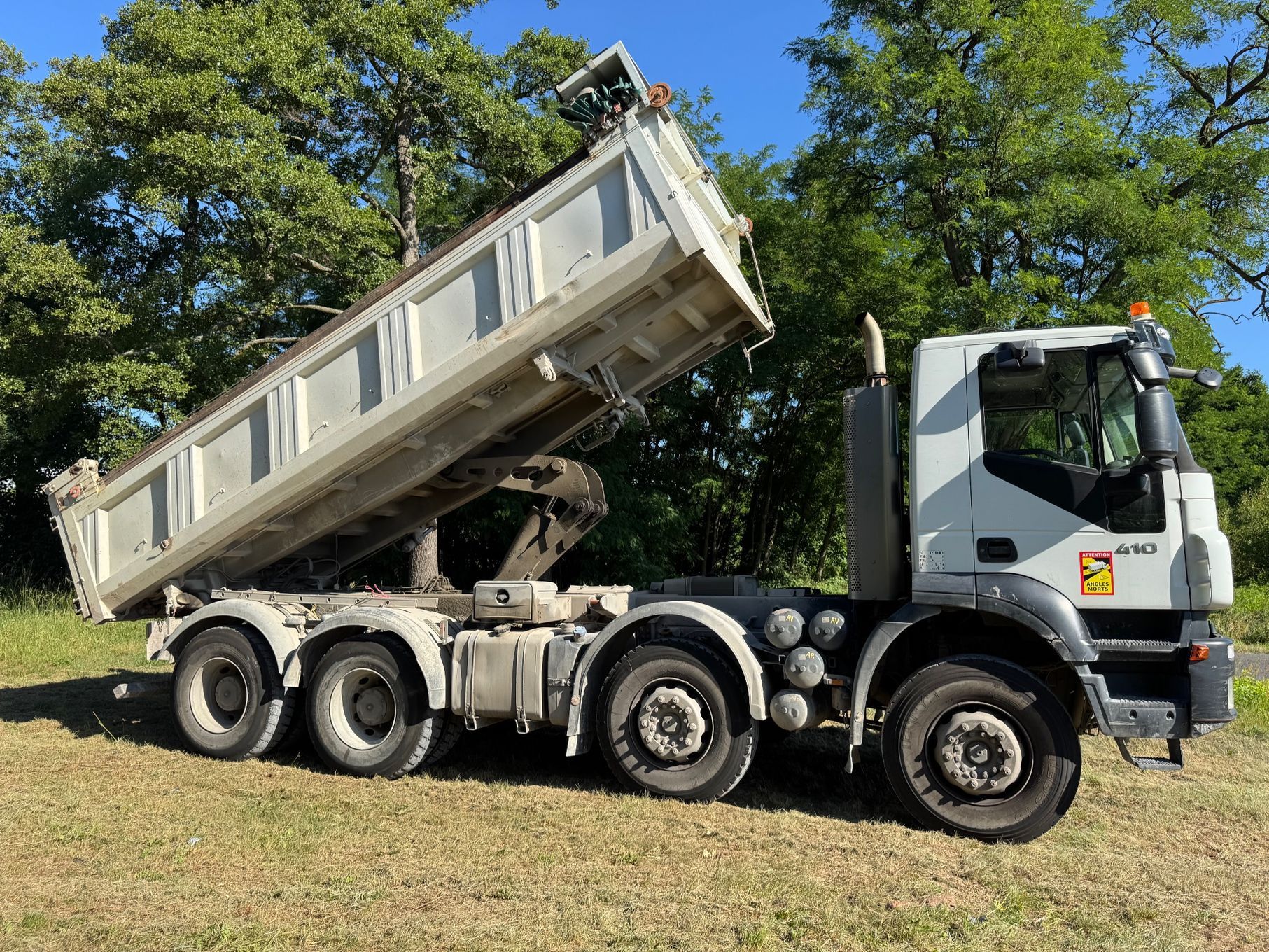 Iveco  TRAKKER 410 8X4 Kiper Meiller Hydroburta Manual Resor Przebieg 298 TKM