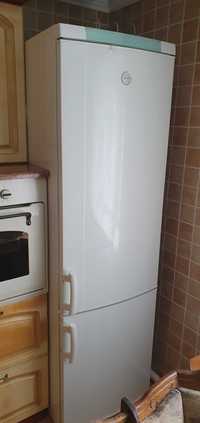 Холодильник Electrolux 2м
