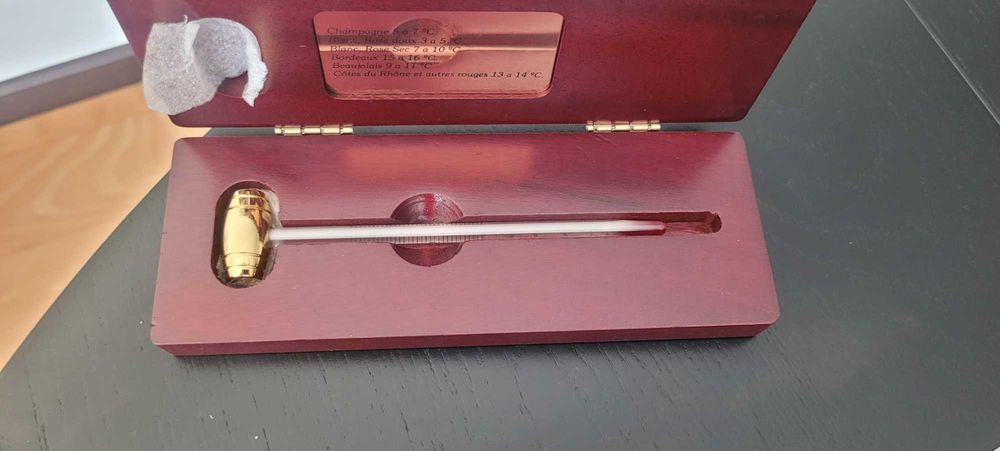 termómetro de vinho e champanhe