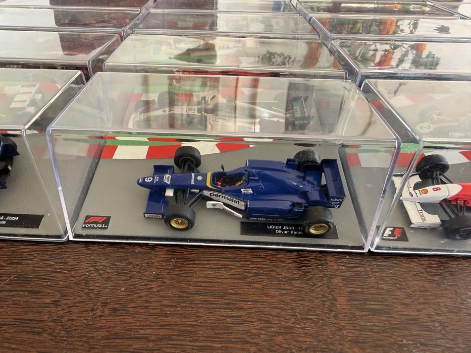 Vendo Coleção 42 Carros Formúla 1