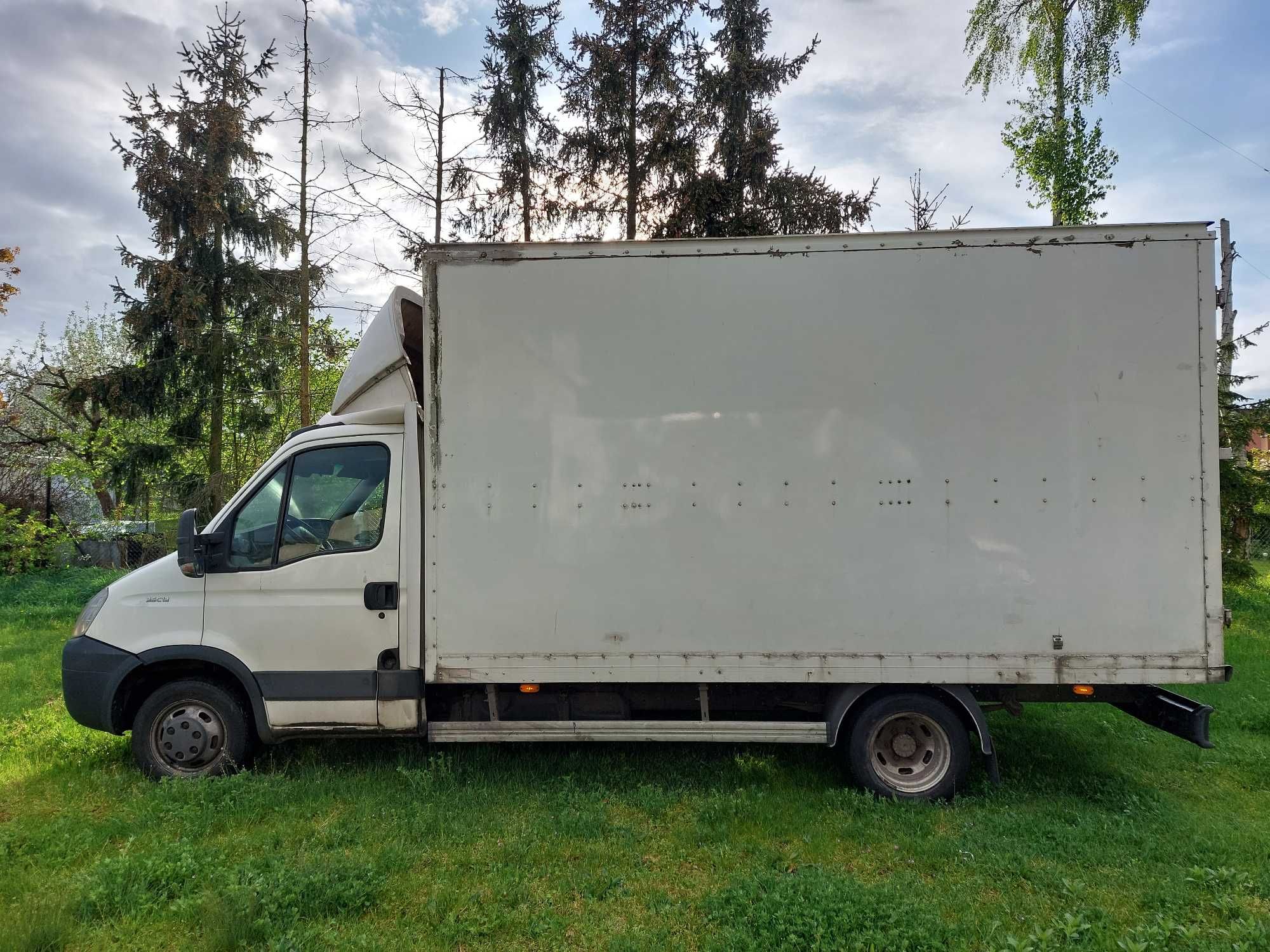 Iveco Daily 35 C13, 2.3 diesel, Bliźniak Podwójny, schody wysuwane.