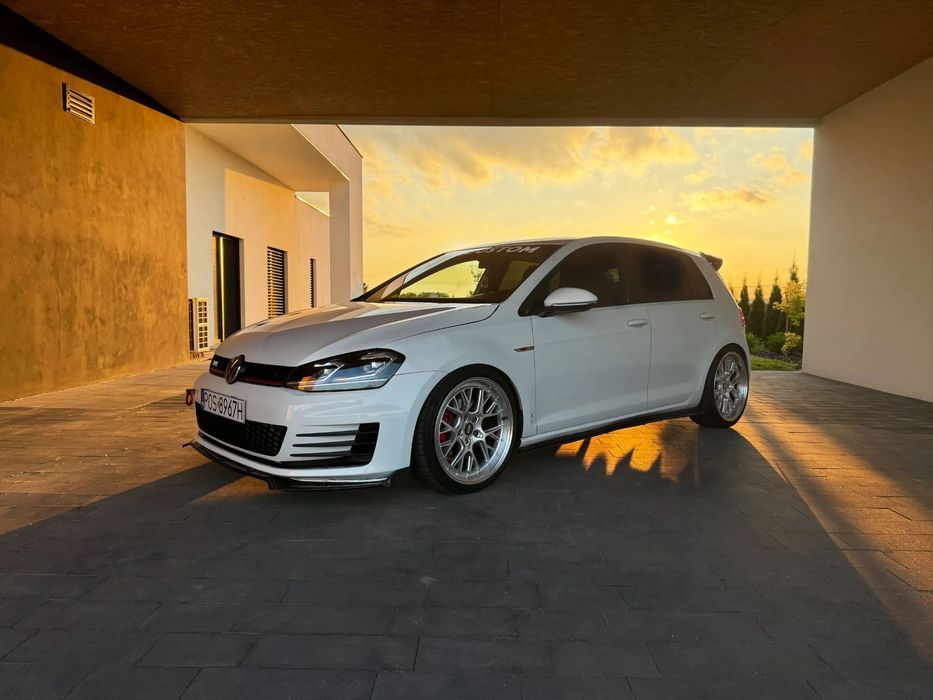 Volkswagen Golf Volkswagen Golf 7 GTI | Cts Turbo | Dsg | 2.0 Tsi | 2017 | 97k km |