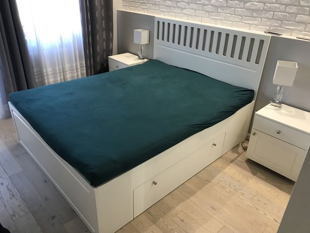 Łóżko do sypialni z szafka nocną Ikea