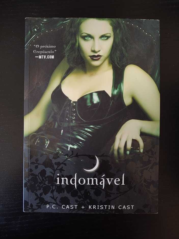 (Env. Incluído) Indomável de Kristin Cast e P. C. Cast
