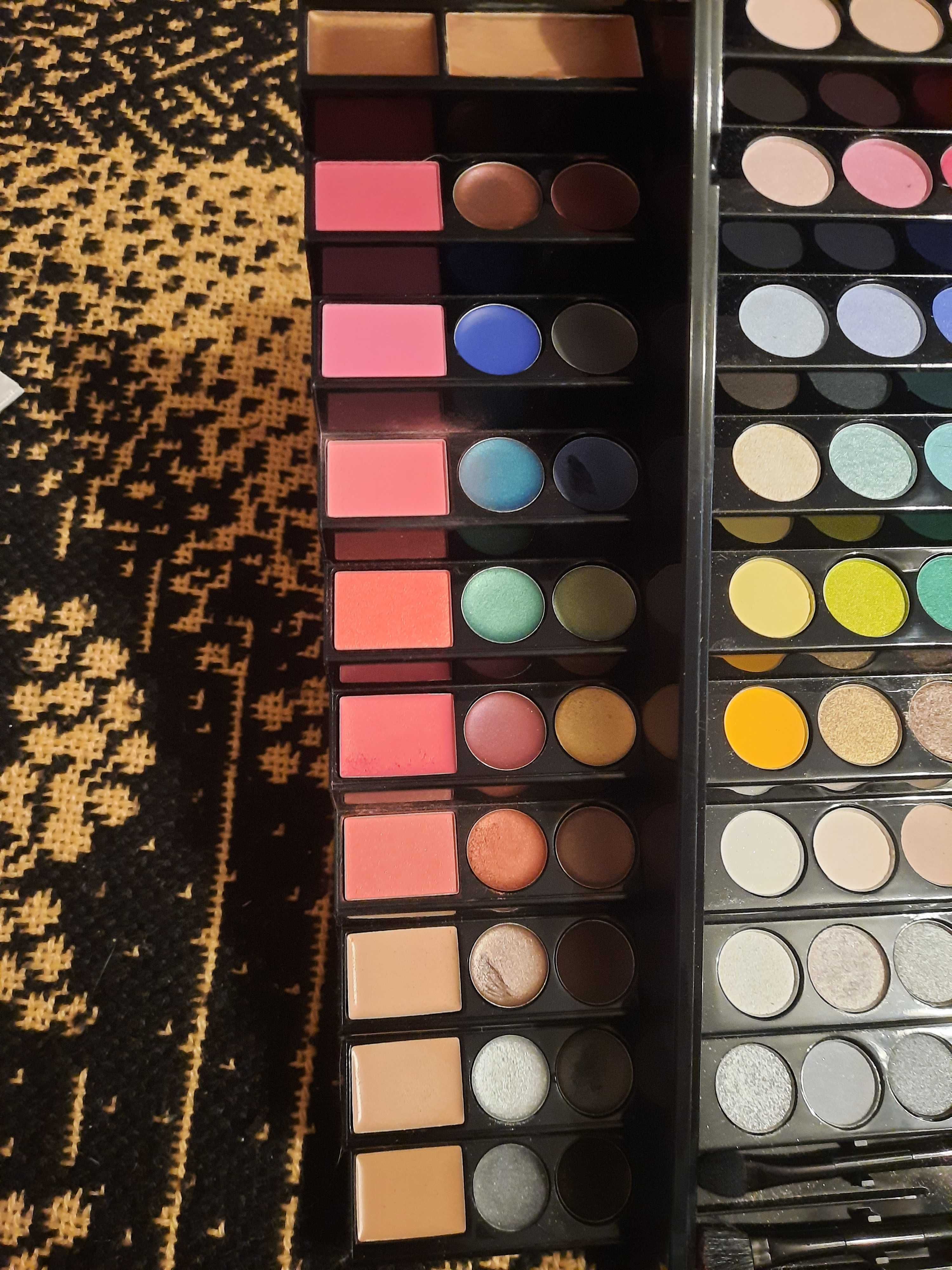 Sephora Makeup Academy Palette box