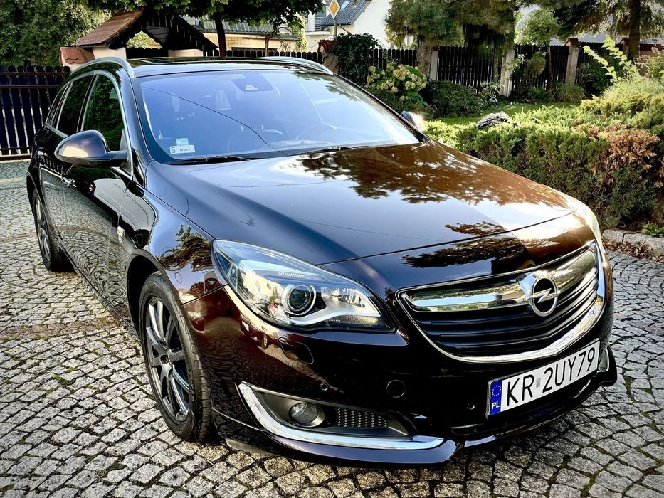 Opel Insignia Opel Insignia A 2.0 ST OPC Line Biturbo 195 4x4