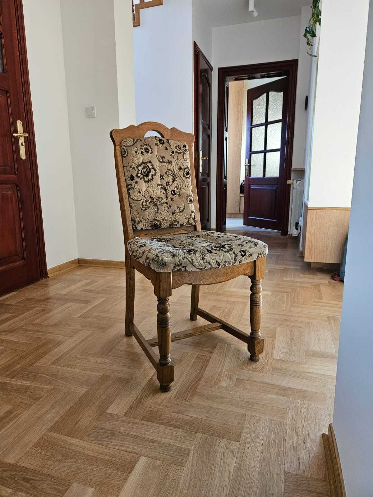 Drewniany stół do jadalni + krzesła drewniane, tapicerowane - 6 sztuk.