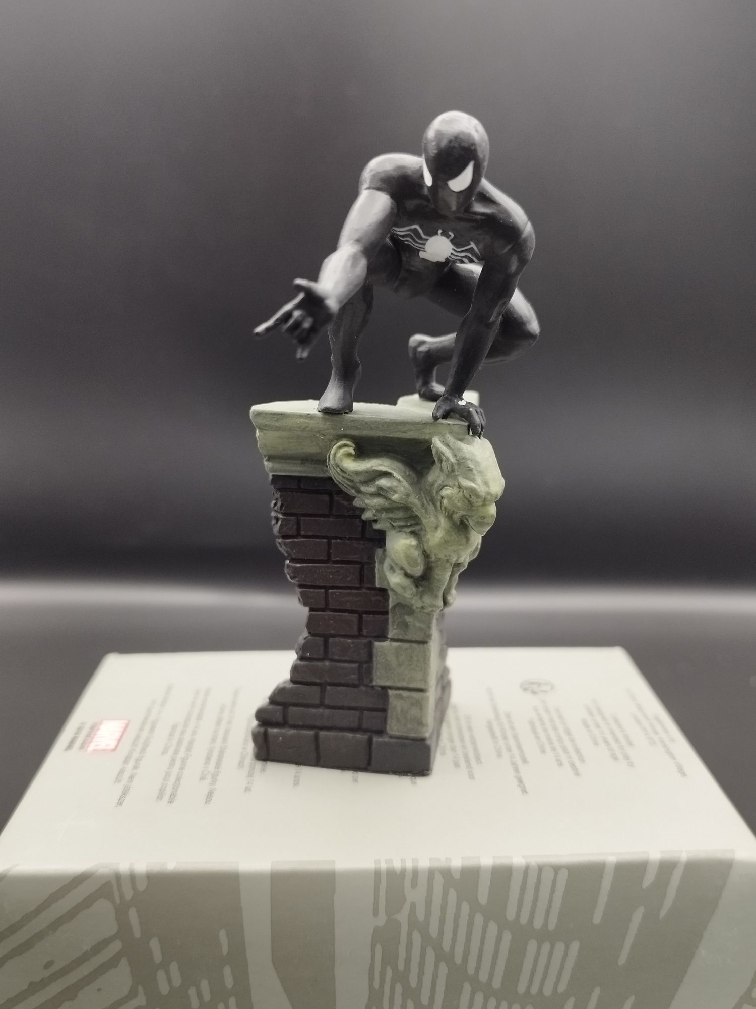 Figurka Marvel Klasyczna Black  Spider-Man ok 11cm figurka ciężka  ołó