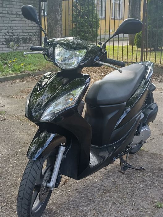 Honda vision 110cc. 2012 rok.