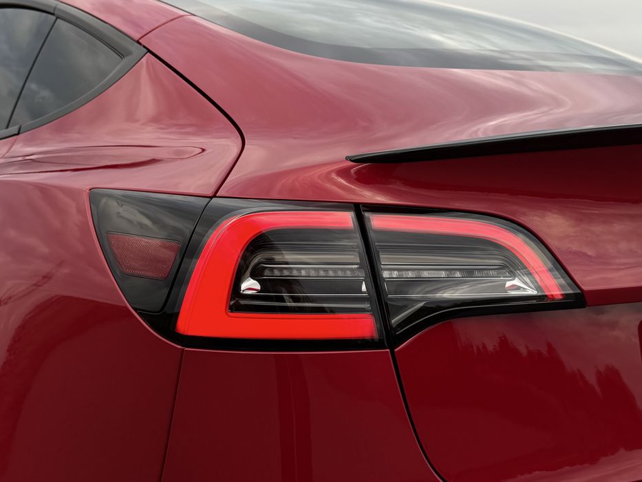 Продам Tesla Model 3 2022 Long Range Dual Motor