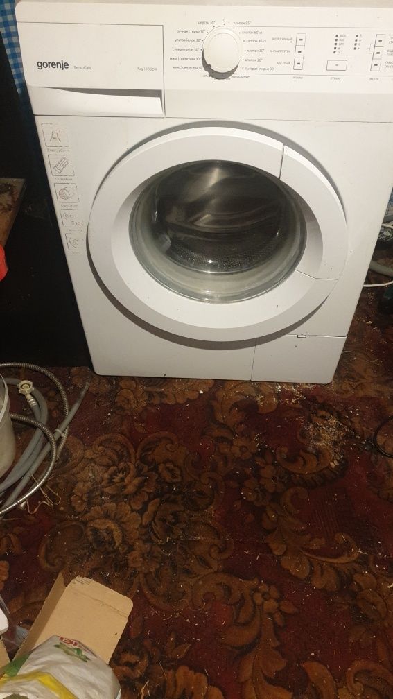 Машинку стиральную продам