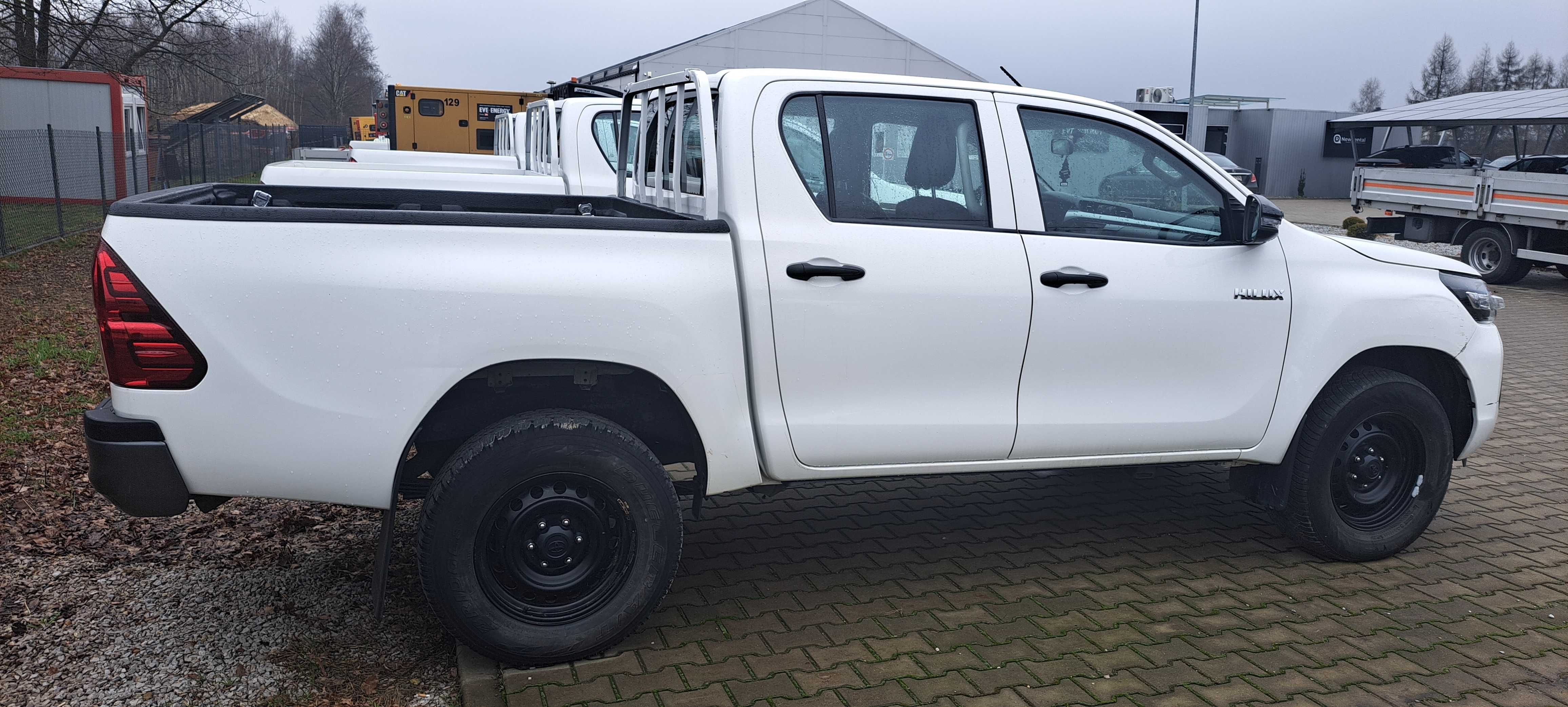 TOYOTA HILUX dla Twojej firmy - wynajem długoterminowy - wypożyczalnia