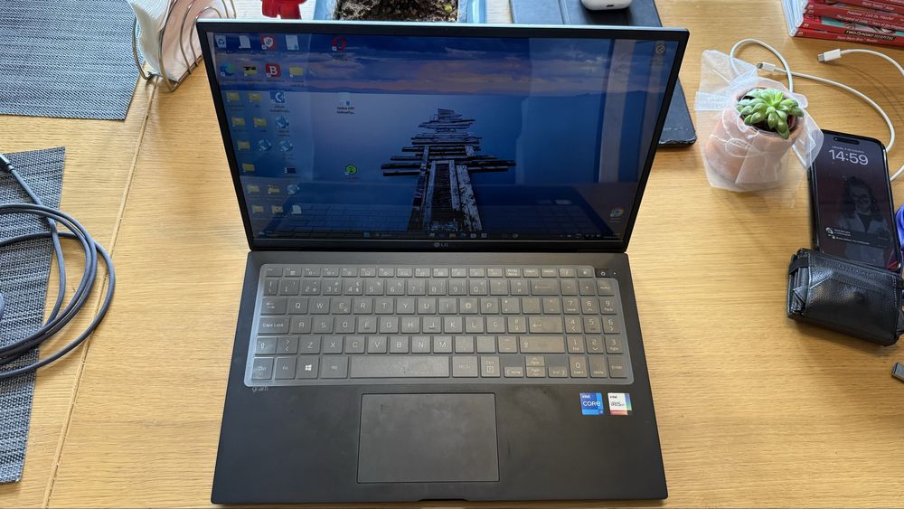 LG Gram 15Z90P - i7 11ª Geração | 16GB RAM | 256GB SSD