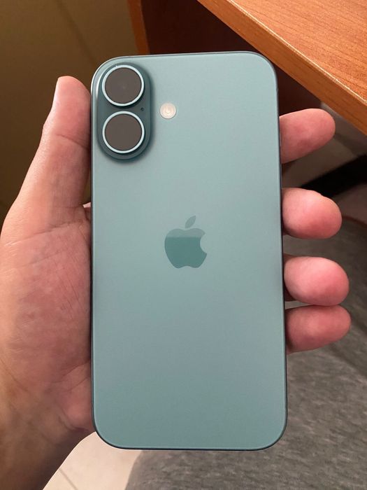 Iphone 16 novo sem marcas de uso .