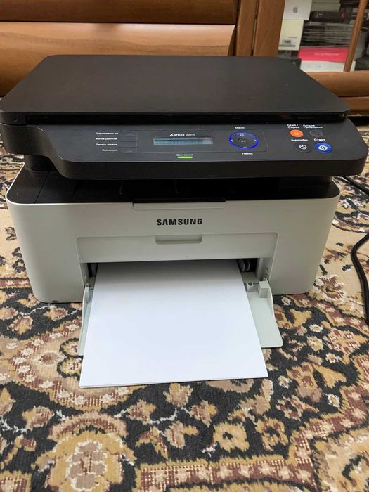 МФУ Samsung Xpress M2070