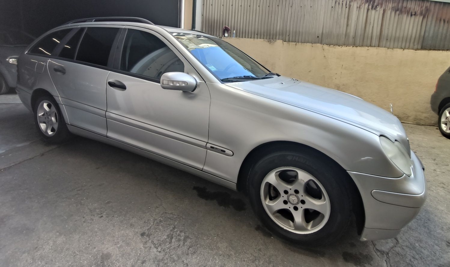 Reservado Mercedes-Benz SW C220cdi excelente estado geral