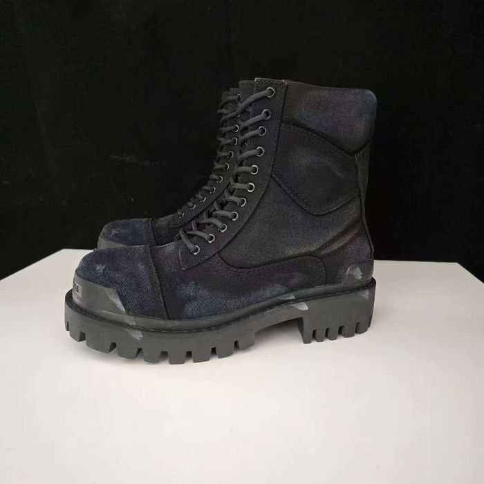 Ботинки Balenciaga Strike Boots страйки баленсиага стомпер