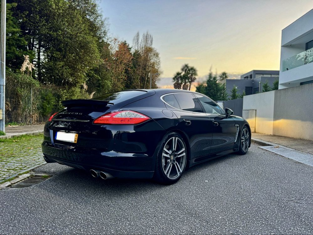 Porsche Panamera S Hybrid Platinium Edition – Desde 455€ Mês