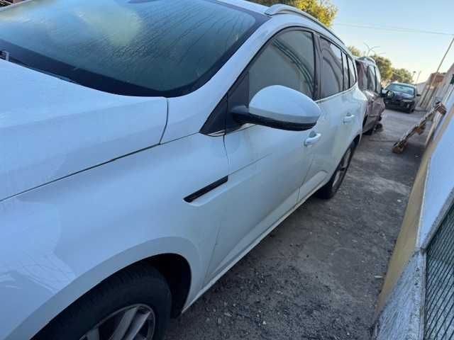 Renault Megane 2018 acidentado