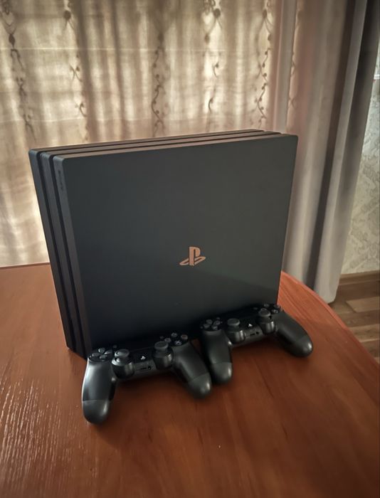 Продам Playstation 4Pro