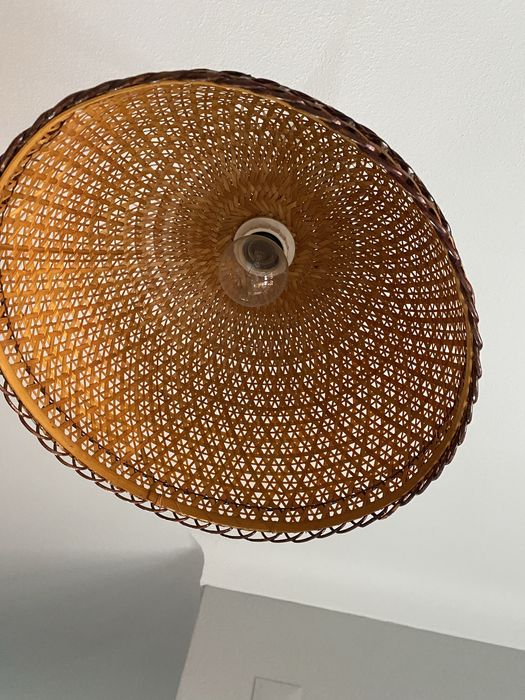 Candeeiros em verga/vime