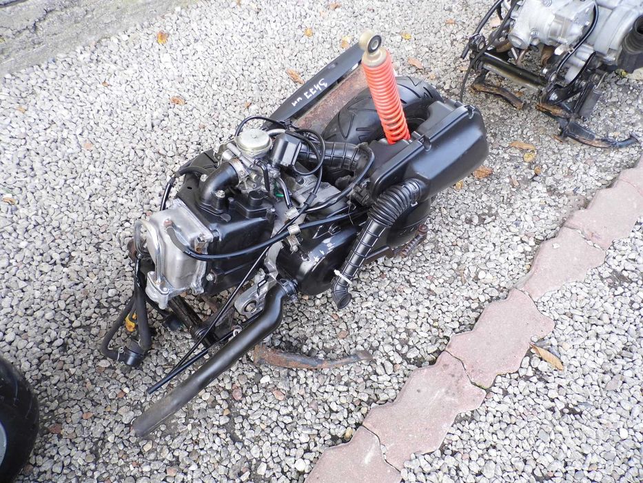 SILNIK KYMCO AGILITY 50 4T koło 10 sprawny gwar wys 3447 km