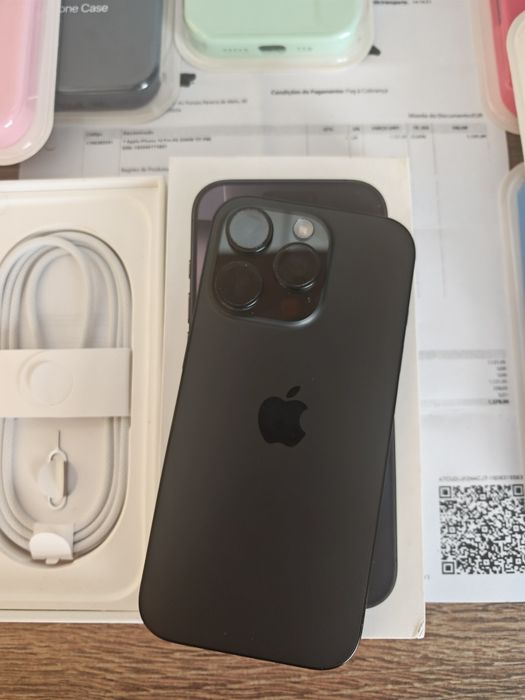 iPhone 16 Pro 6.3" 256GB Preto Titanium  C/Garantia Aceito Retom