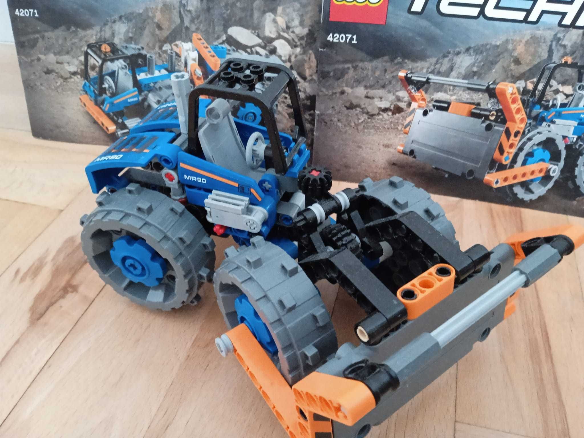 Lego technic 42071 Spycharka