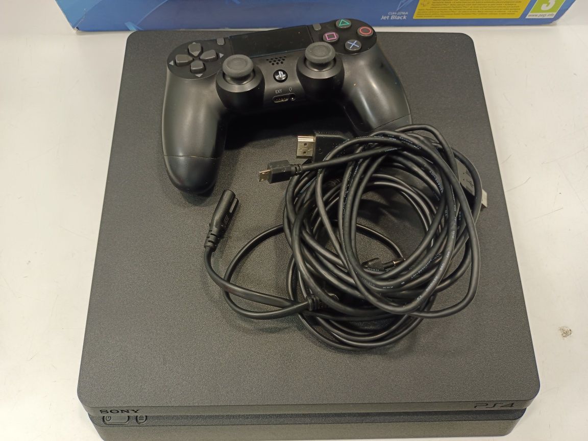 Konsola Ps4 500 gb +pud 1 pad Komis Madej Sc