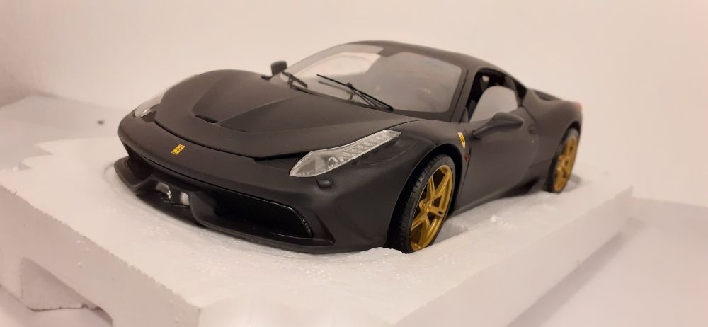 1/18 Ferrari 458 Specialle - Hot Wheels Elite