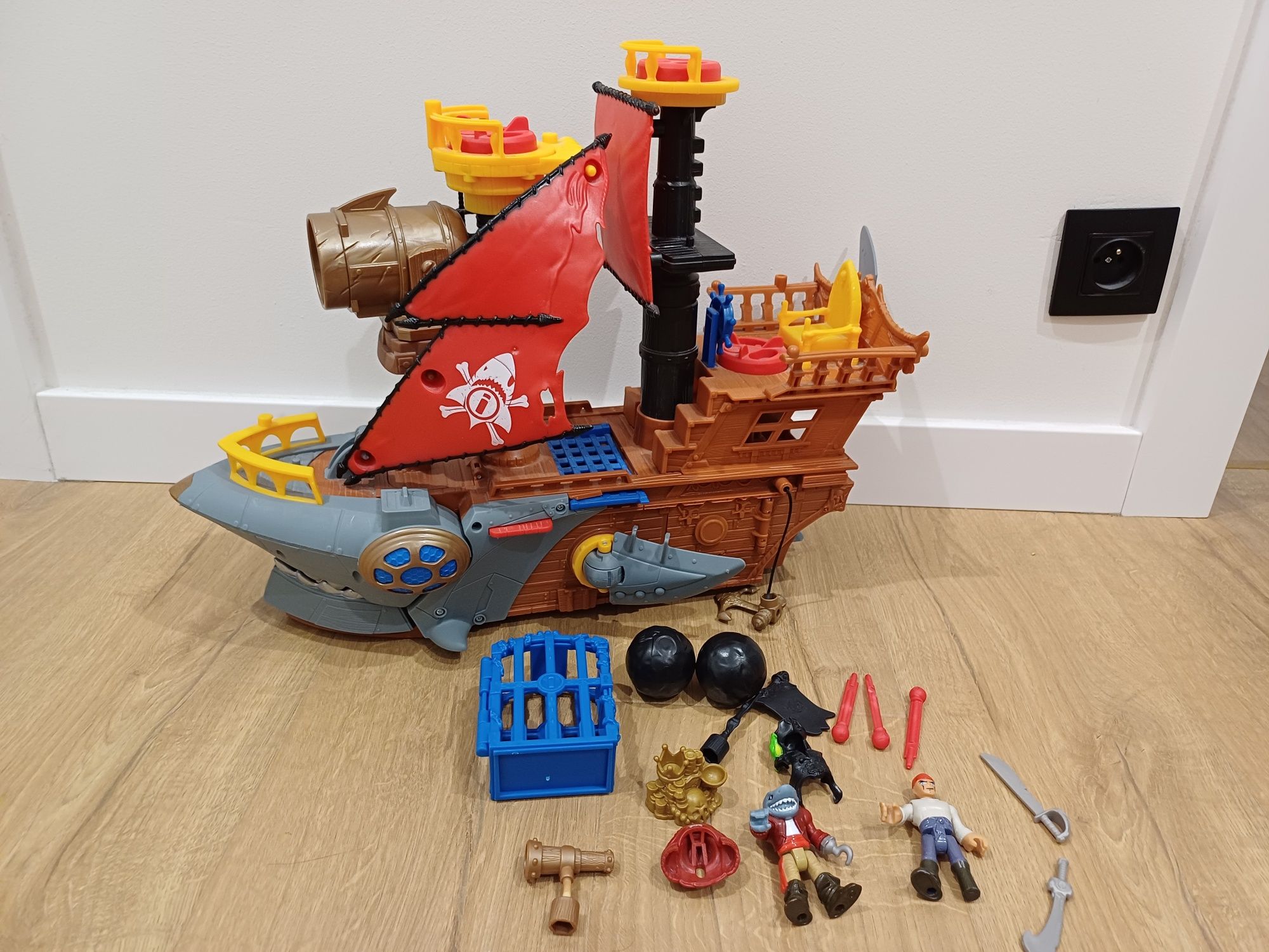 Statek piracki Fisher price imaginext rekin