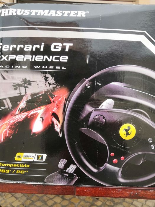 Volante Thrustmaster Ferrari experience