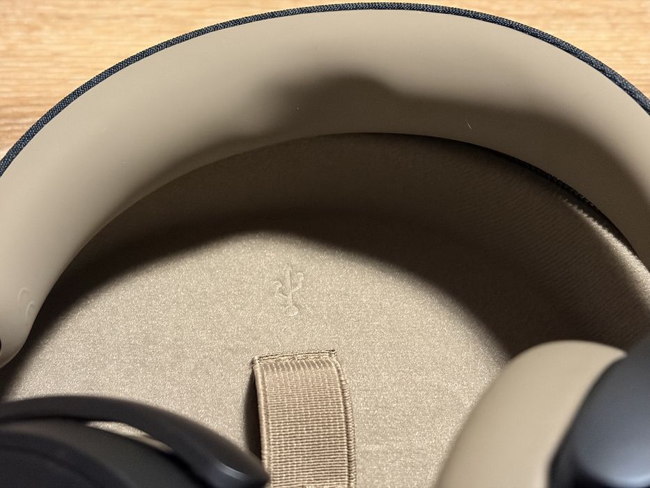 Sluchawki nauszne Sennheiser Momentum 4 denim - jak nowe