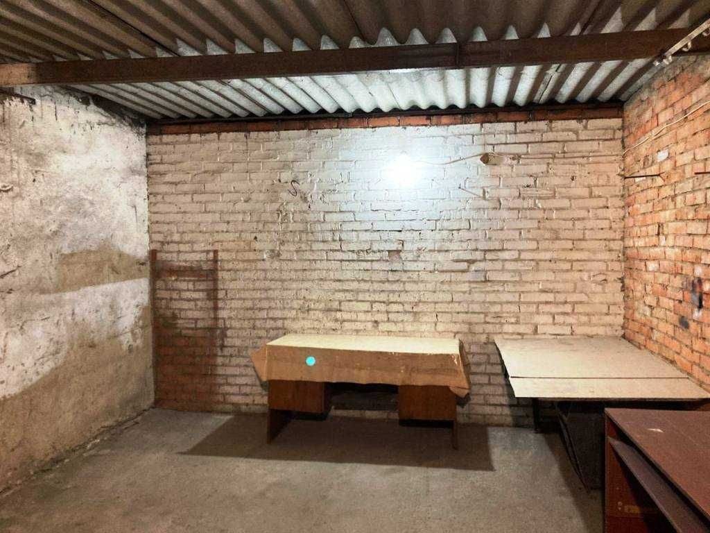 Продаж приміщення під вантажне СТО або склад
