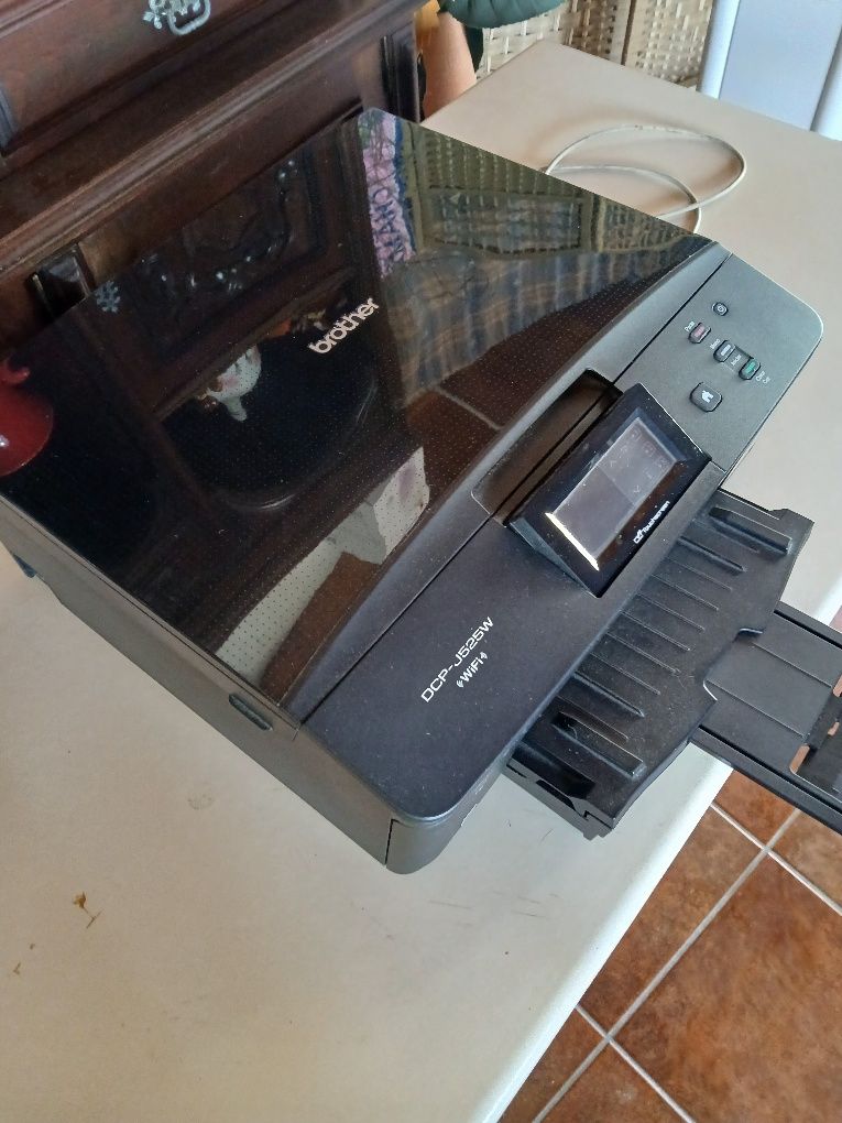 Impressora BHOTHER DCP-J525W