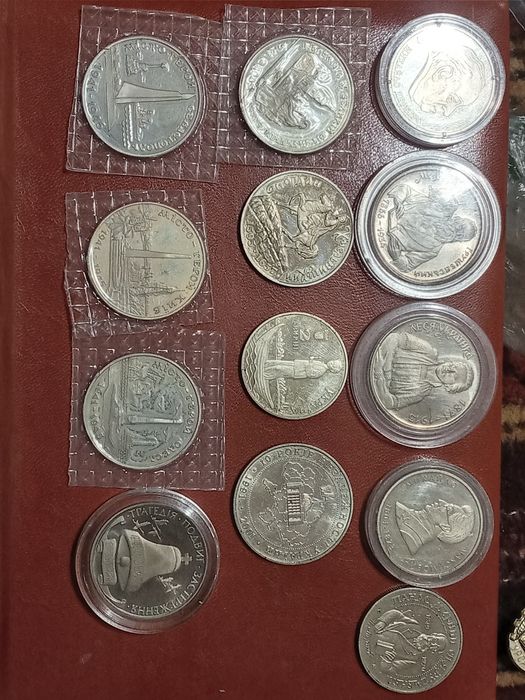 Продам монеты Украины