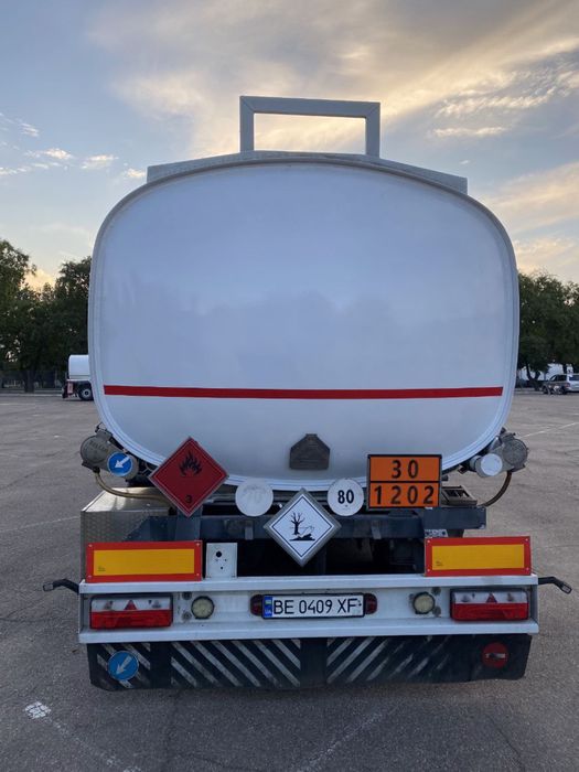 Цистерна напівпричіп/Цистерна