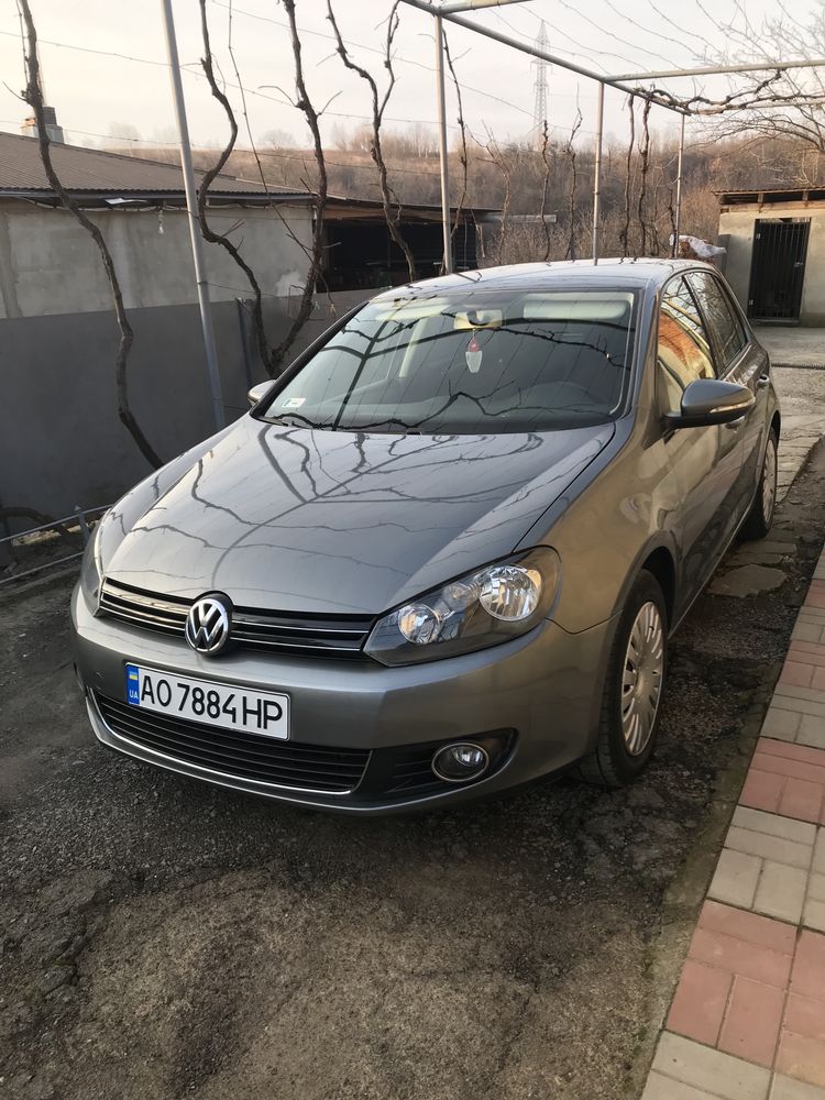 Продам авто Volksvagen GolfVI 2010