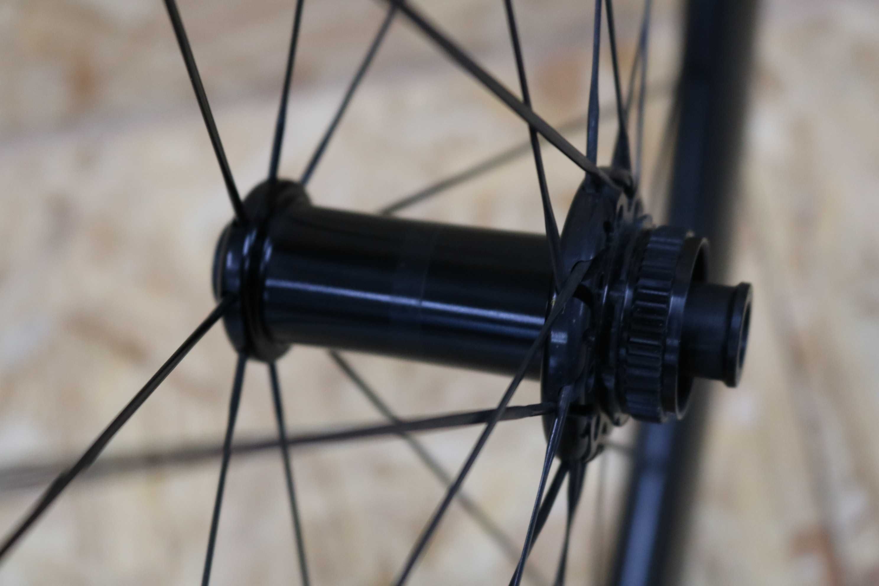 V: Giant SLR 1 50mm - Tubeless ou Câmara de ar