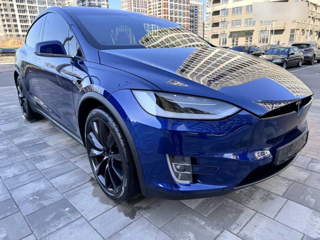 Tesla Model X 2020