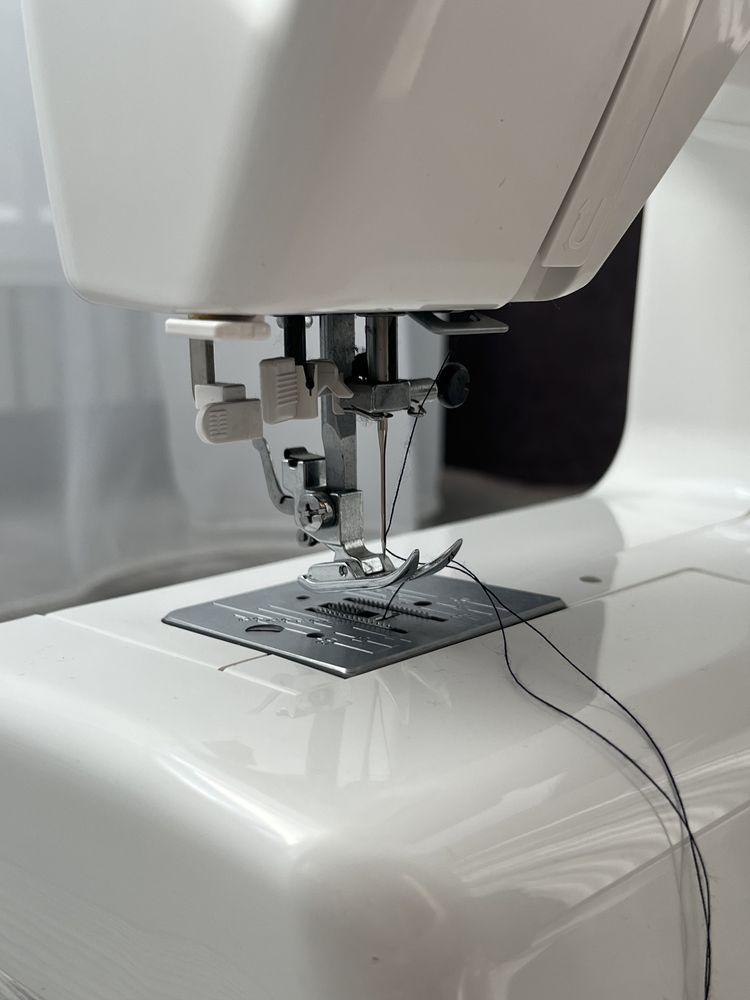 Швейна машинка Janome Sew Line 500 S