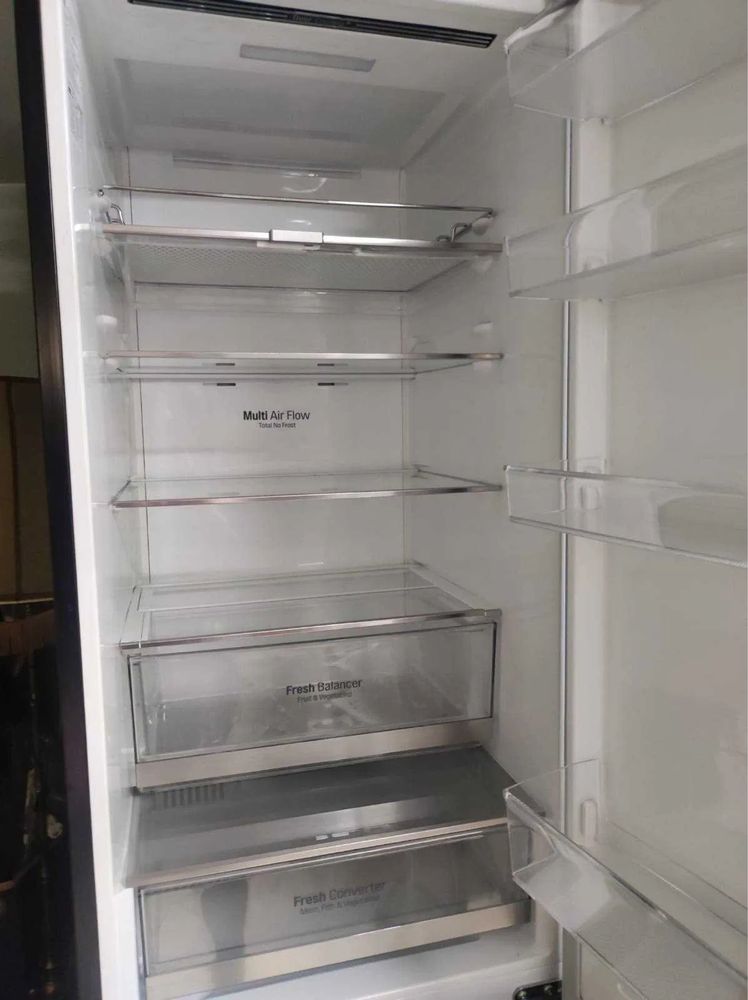 Продам холодильник LG GB61BLHMN NoFrost