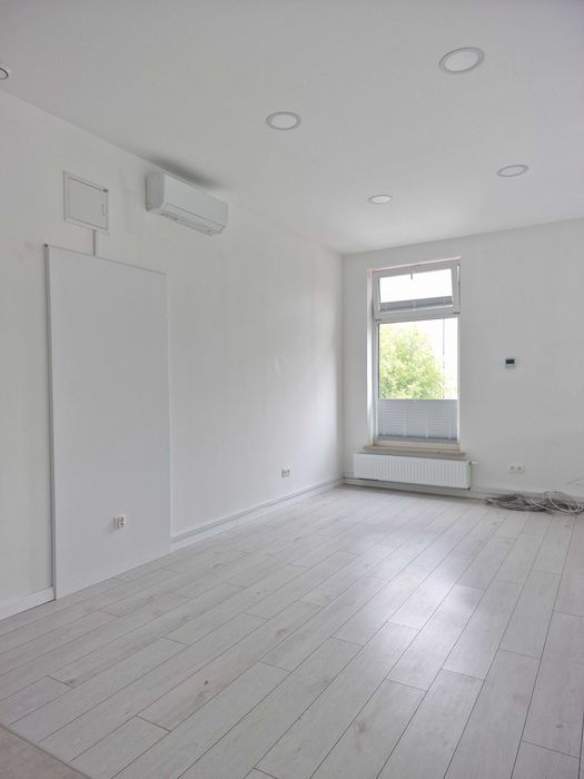 Wynajmę lokal biurowo - usługowy o pow. 68 m2 w ścisłym centrum miasta