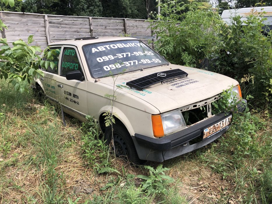 Opel Kadett D 1,3 бензин