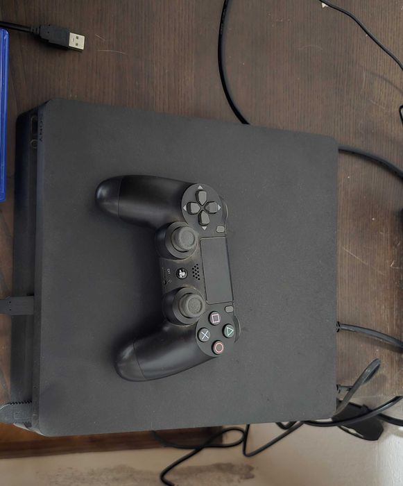 PS4 SLIM 1TB com jogos