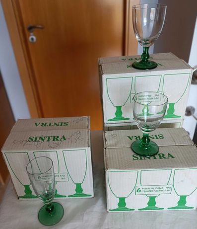 4 caixas com copos de vidro, novos, marca Sintra (sobras de loja)