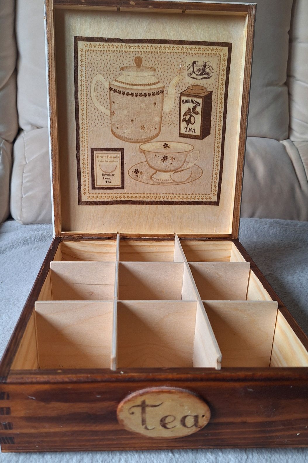 Drewniane pudełko na herbatę