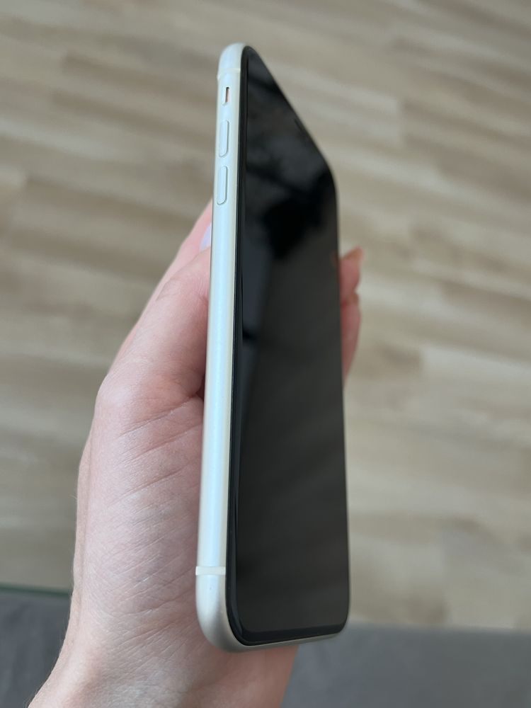 iPhone 11, 64 gb White
