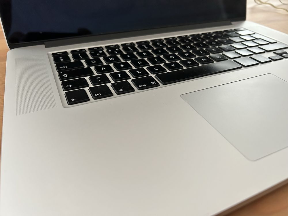 MacBook Pro 15” (2013) – 256GB SSD / 16GB RAM