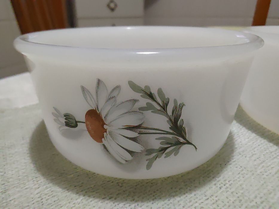 6 Taças em Porcelana